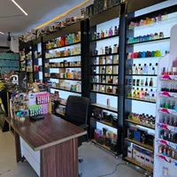 همکار خانم در ساماندهی