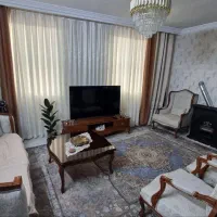 غرق‌در‌نور/زیر‌قمیت‌/قابل‌چیدمان