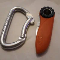چاقوی کوهنوردی و طبیعت گردی PETZL