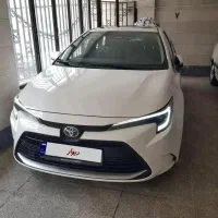 تویوتا لوین هیبرید 1800 2024