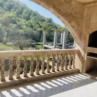 سوییت جنگلی ۱۵۰ متری نوساز تمیز دوخواب