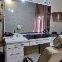 میزارایشی و صندلی