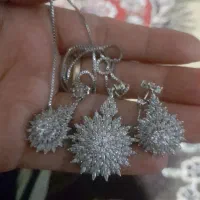 نونو|بدلیجات|زهک, |دیوار