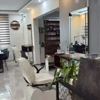 اجاره صندلی و میز ناخن آموزشگاه وسالن زیبایی فاز ۵