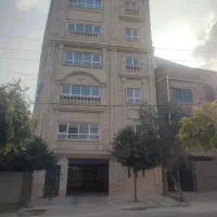 اجاره-آپارتمان-خیام135متری-برخیابان