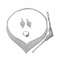 سرویس طلا سفید ۷۰ گرمی