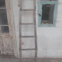 فروش ۲ عدد نردبان چوبی سالم و تمیز