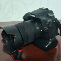 دوربین عکاسی کنون 90d و تجهیزات فیلمبرداری