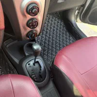 یاریس هاچ بک ۲۰۰۹ سفید صدفی بی رنگ