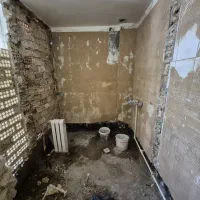 تشخیص ترکیدگی لوله ونم لوله کشی بنای ترمیم لوله|خدمات پیشه و مهارت|تهران, منیریه|دیوار