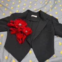 گل کریشه قرمز