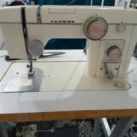 چرخ خیاطی کار کرده
