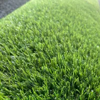 طراحی فروش و نصب چمن مصنوعی گرین وال.فنس چمنی برگی