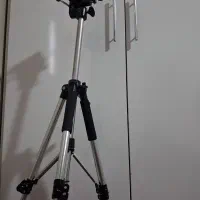 سه پایه دوربین