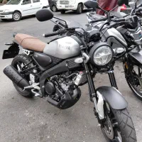 موتور سیکلت یاماها XSR155 نقره ای