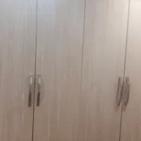 کمد دیواری mdfکاملا سالم ارتفاع ۲۷۰ عرض۱۷۳ عمق ۷۰
