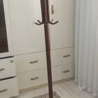 جالباسی پایه سنگی ایستاده