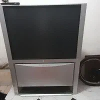 تلوزیون  سالم و پایه دار کنترل