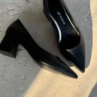 کفش چرم مشکی سایز ۳۷