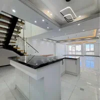 ۲۱۳ متری/ ۳ خوابه /دوبلکس/ آزادگان / نوساز