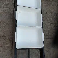 ظروف بنماری باپایه فلزی