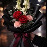 فروش دسته گل لاکچری آماده شبانه