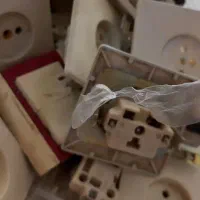 حدود۲۰تا ۳۰ عدد پریز برق طرح قدیمی موجوده|مصالح و تجهیزات ساختمان|سبزوار, شرق کال شمالی|دیوار