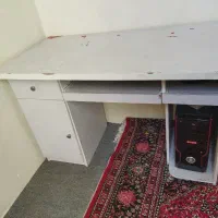 میز کامپیوتر