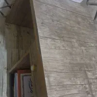 میز تحریر سالم و تمیز