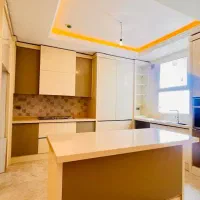 فرمانیه عسگریان / ۲۰۰ متر ۲ ساله ۲ پارکینگ / لوکس