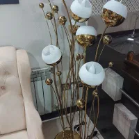 یک جفت آباژور ایستاده طلایی رنگ ثابت