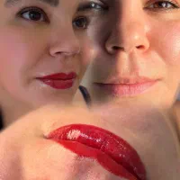 کلیه خدمات ارایش دائم و کاشت مژه