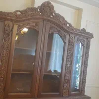 بوفه ویترین تمام چوب منبت کاری شده