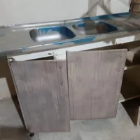 سینک ظرفشویی و کابینت