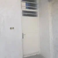 فروش تعدادی درب و پنجره