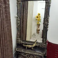 آیینه و کنسول