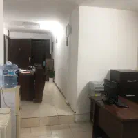 منشی خانم توانمند برای آموزشگاه زبان