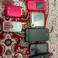 تعداد هفت عدد گوشی  یکجا بفروش میرسد