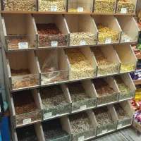 استند شکلات و قفسه ام دی اف|فروشگاه و مغازه|پرند, فاز ۵|دیوار