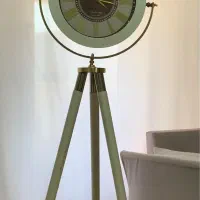 ساعت ایستاده