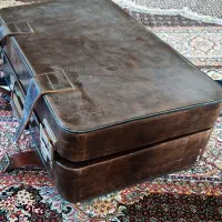 چمدان قدیمی