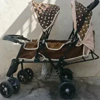 کالسکه دوقلو