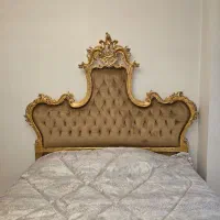 تخت و آینه کنسول