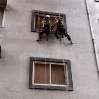 کاردر ارتفاع نماشویی عایق نانو نقاشی پیچ و رولپلاک|خدمات پیشه و مهارت|رشت, بلوار گیلان|دیوار