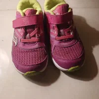کتانی برند saucony
