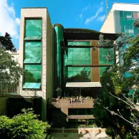 نیروی خدمات و پذیرایی