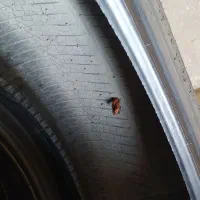 لاستیک سایز 215 رینگ 17|قطعات یدکی و لوازم جانبی|رشت, معلولین|دیوار