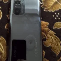 پوکو f3