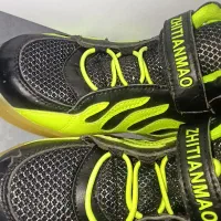 کفش|کیف، کفش، کمربند|شاهنجرین, |دیوار