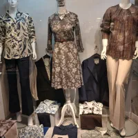 استخدام فروشنده